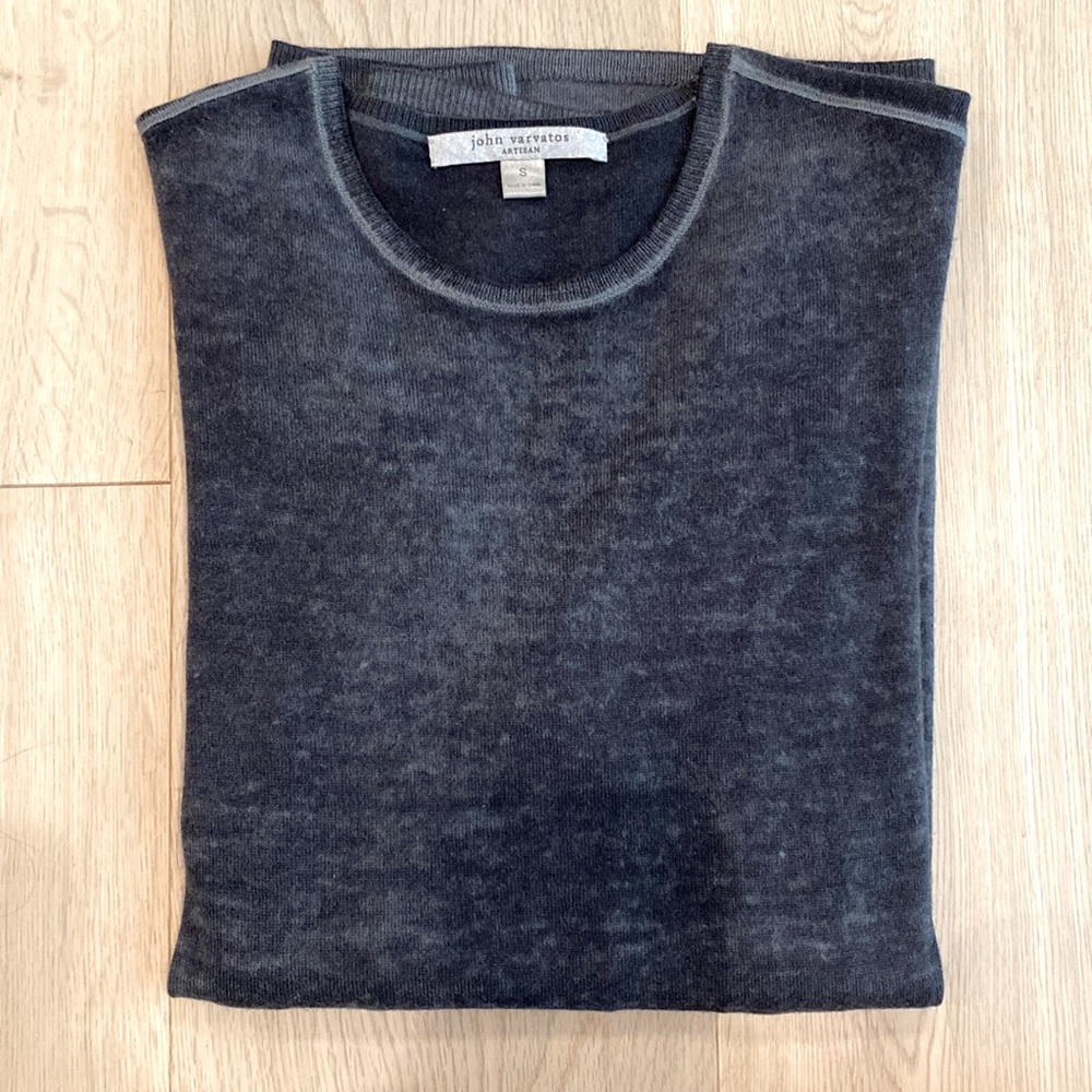 John Varvatos sweater. Size small. 70% silk, 30% cashmere. Super soft.
